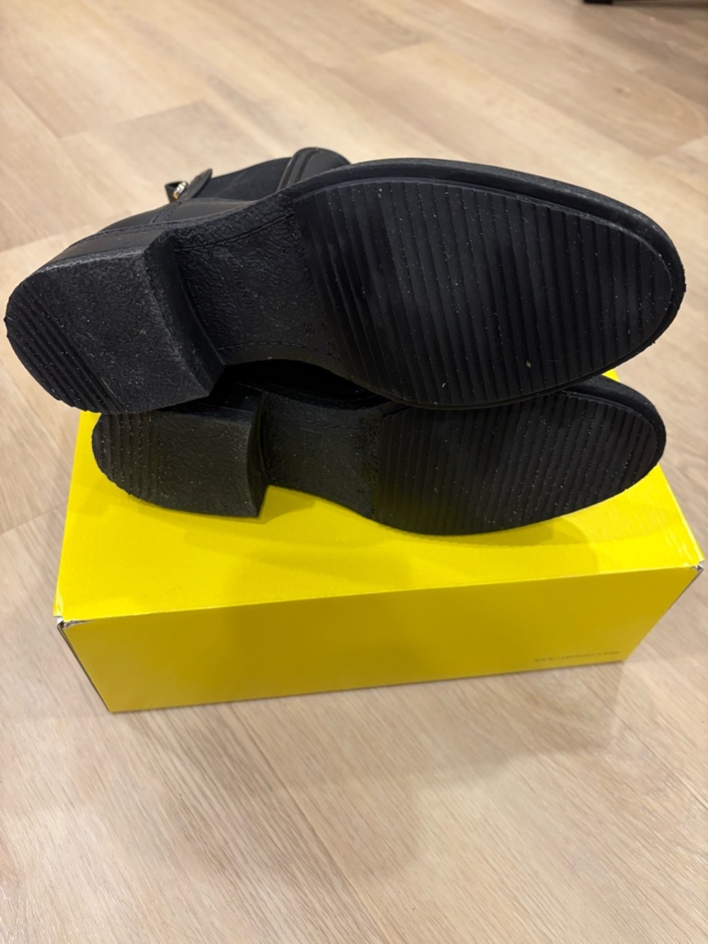 Lemon Jelly Women's Black Chelsea Rain Boots - Picture 5 of 7